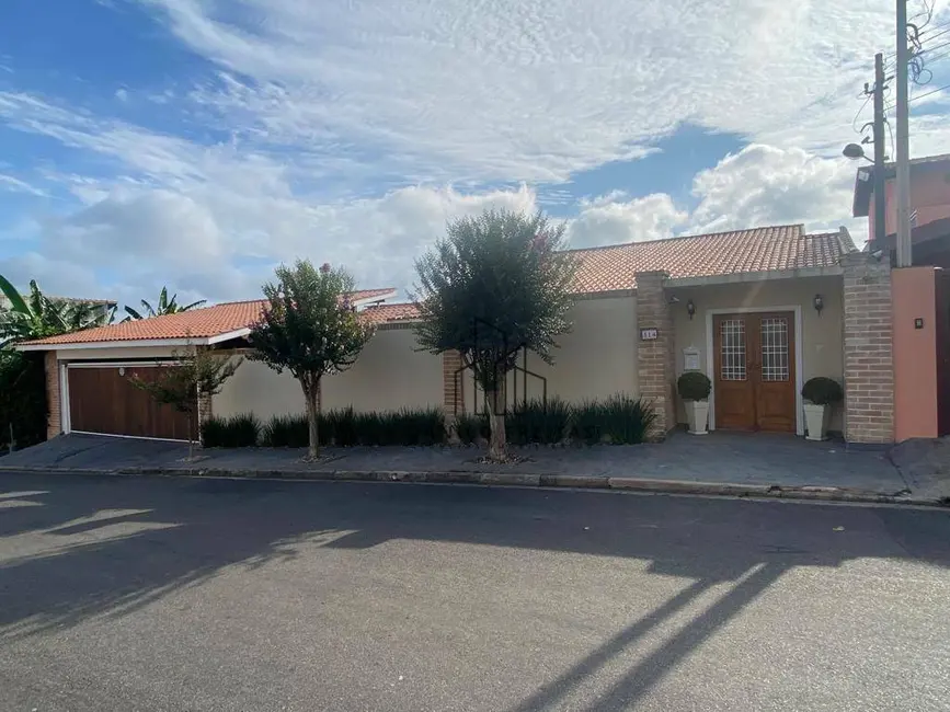 Foto 1 de Casa com 3 quartos à venda, 300m2 em Jardim Tapajós, Atibaia - SP