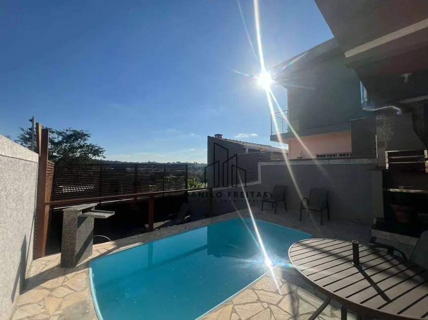Foto 5 de Casa com 3 quartos à venda, 175m2 em Nova Cerejeira, Atibaia - SP