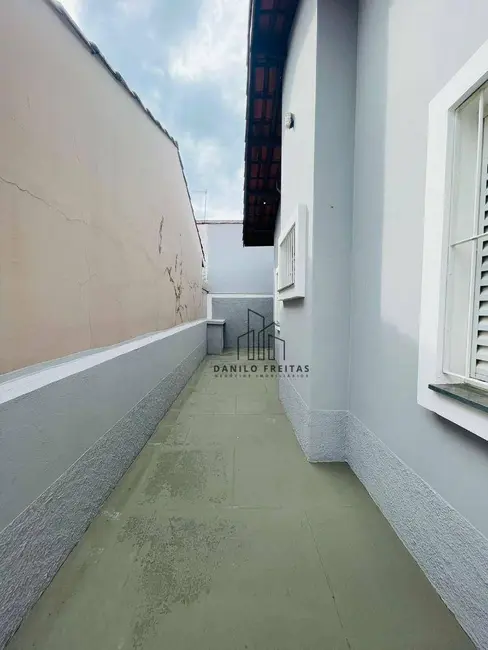 Foto 2 de Casa com 2 quartos à venda, 133m2 em Jardim Alvinópolis, Atibaia - SP