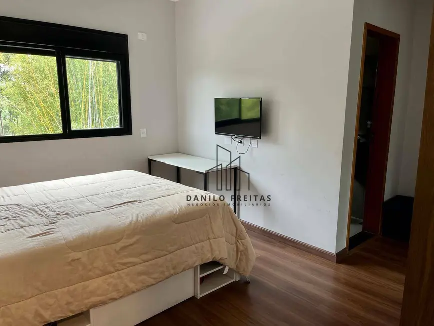 Casa de Condomínio com 3 quartos à venda, 332m2 em Atibaia - SP - imagem 8 Foto 8 de Casa de Condomínio com 3 quartos à venda, 332m2 em Atibaia - SP