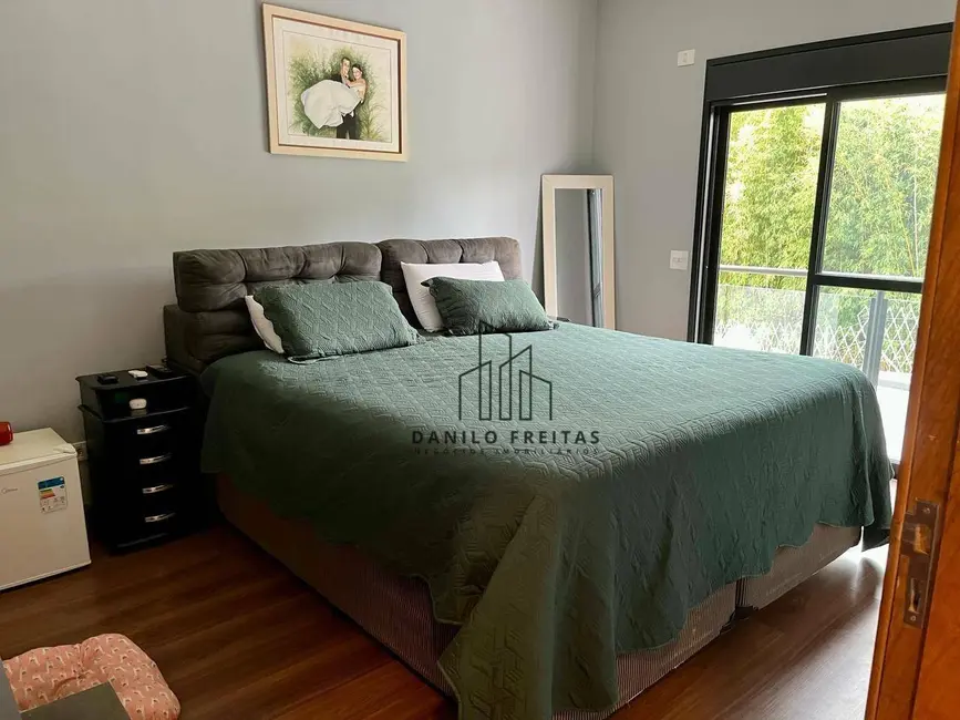 Casa de Condomínio com 3 quartos à venda, 332m2 em Atibaia - SP - imagem 4 Foto 4 de Casa de Condomínio com 3 quartos à venda, 332m2 em Atibaia - SP