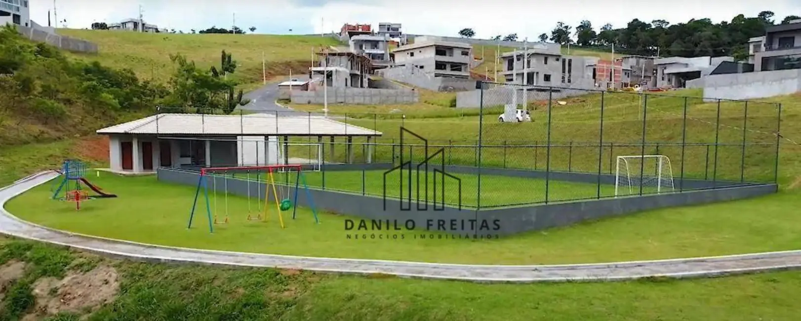 Foto 3 de Terreno / Lote à venda, 450m2 em Jardim dos Pinheiros, Atibaia - SP