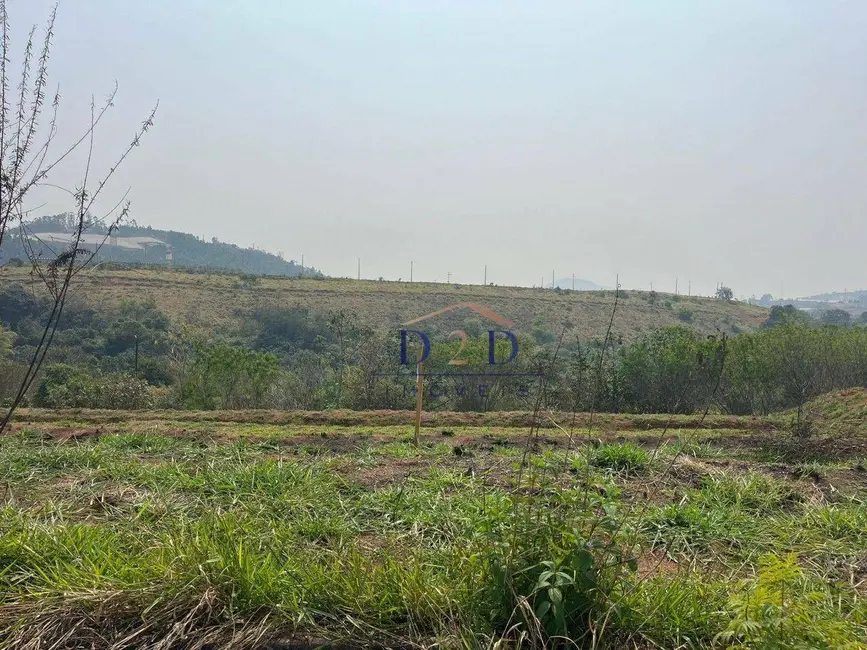 Foto 1 de Terreno / Lote à venda, 384m2 em Atibaia - SP