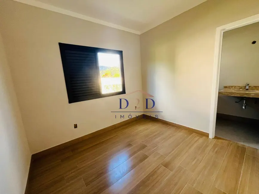 Foto 8 de Casa com 3 quartos à venda, 240m2 em Jardim dos Pinheiros, Atibaia - SP