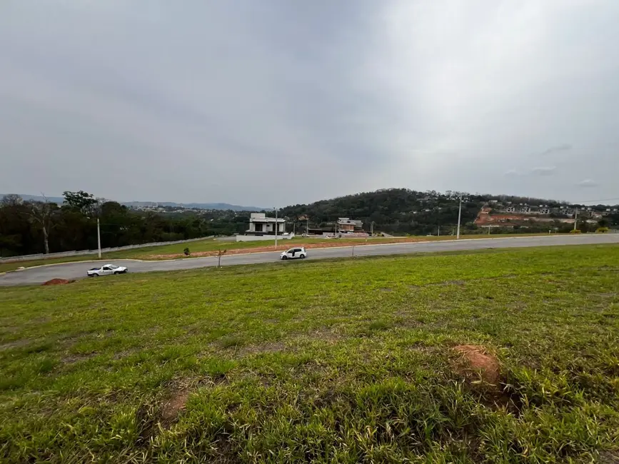 Foto 3 de Terreno / Lote à venda, 550m2 em Atibaia - SP