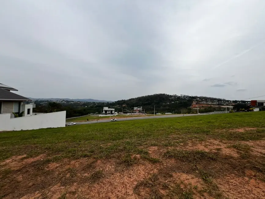 Foto 1 de Terreno / Lote à venda, 510m2 em Atibaia - SP