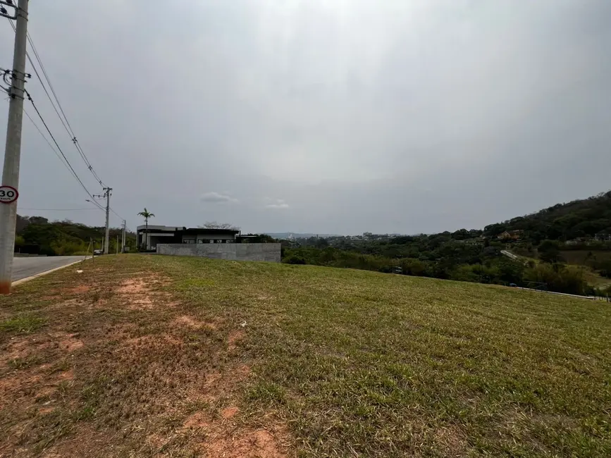 Foto 1 de Terreno / Lote à venda, 1392m2 em Atibaia - SP