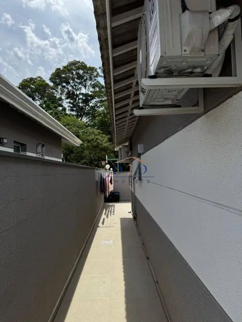 Foto 1 de Casa de Condomínio com 2 quartos à venda, 100m2 em Atibaia - SP