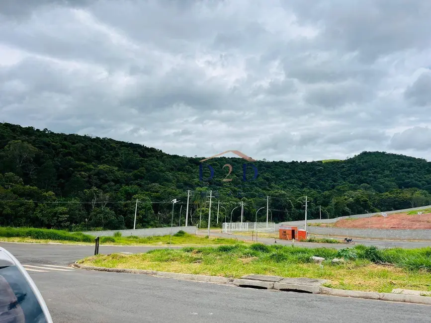Foto 2 de Casa de Condomínio com 3 quartos à venda, 300m2 em Atibaia - SP