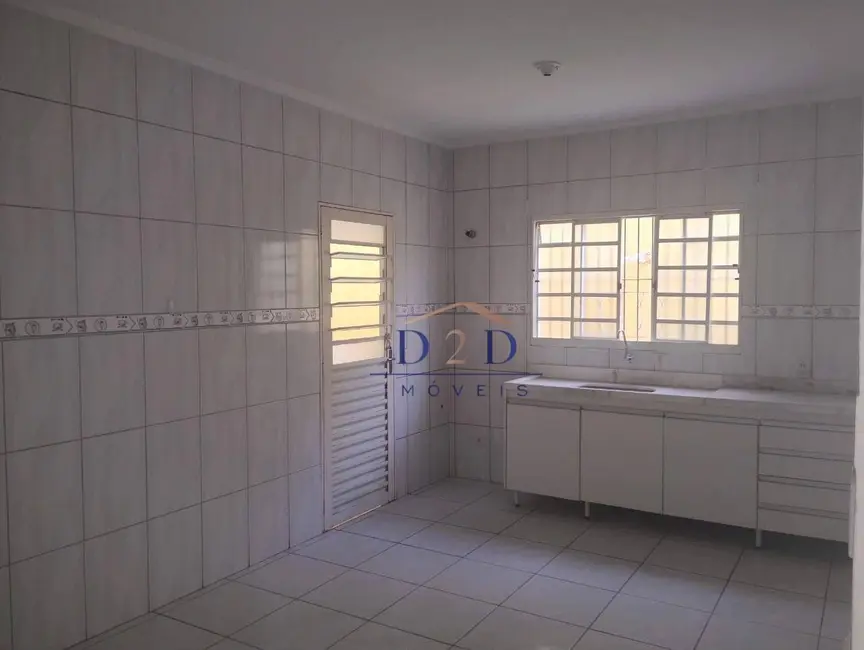 Foto 2 de Casa com 2 quartos à venda, 175m2 em Nova Cerejeira, Atibaia - SP