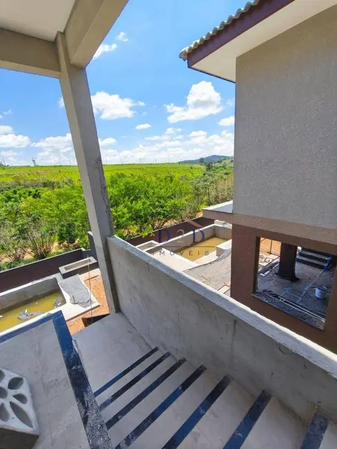 Casa com 3 quartos à venda, 384m2 em Atibaia - SP - imagem 2 Foto 2 de Casa com 3 quartos à venda, 384m2 em Atibaia - SP