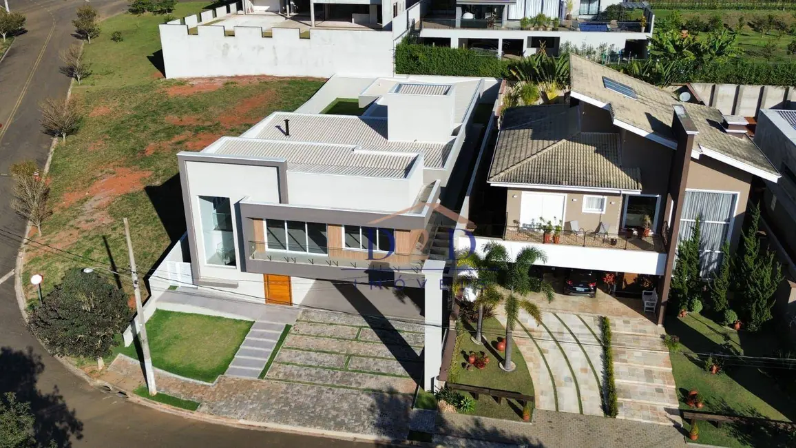 Casa de Condomínio com 5 quartos à venda, 728m2 em Boa Vista, Atibaia - SP - imagem 3 Foto 3 de Casa de Condomínio com 5 quartos à venda, 728m2 em Boa Vista, Atibaia - SP