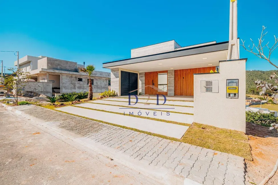 Foto 3 de Casa de Condomínio com 3 quartos à venda, 360m2 em Jardim dos Pinheiros, Atibaia - SP