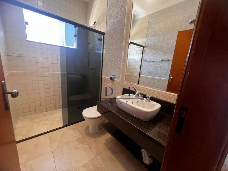 Foto 2 de Casa com 4 quartos à venda, 480m2 em Jardim dos Pinheiros, Atibaia - SP