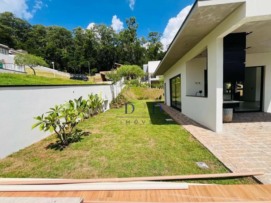 Foto 3 de Casa de Condomínio com 3 quartos à venda, 600m2 em Atibaia - SP
