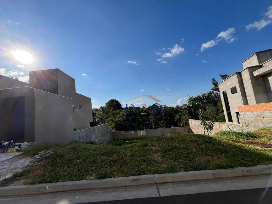 Foto 2 de Terreno / Lote à venda, 408m2 em Atibaia - SP