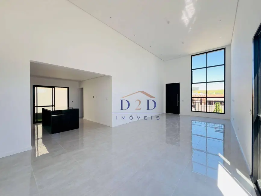 Foto 3 de Casa com 3 quartos à venda, 384m2 em Atibaia - SP