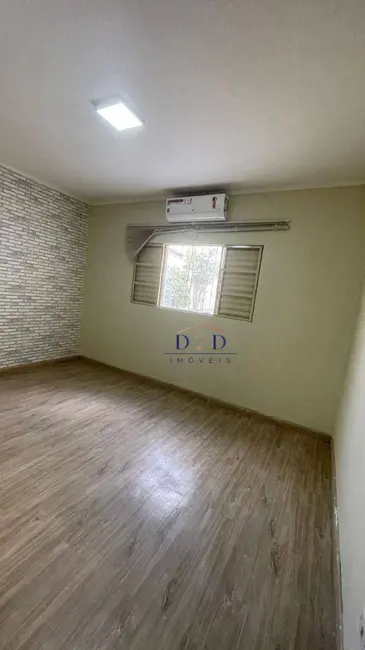 Casa com 3 quartos à venda, 300m2 em Atibaia Jardim, Atibaia - SP - imagem 3 Foto 3 de Casa com 3 quartos à venda, 300m2 em Atibaia Jardim, Atibaia - SP