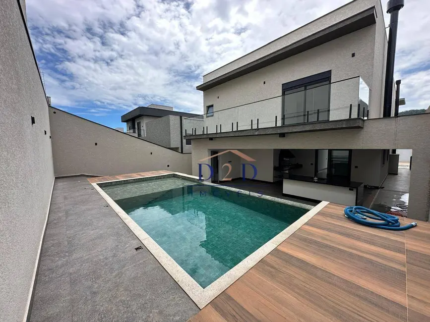 Foto 4 de Casa de Condomínio com 4 quartos à venda, 360m2 em Rio Abaixo, Atibaia - SP