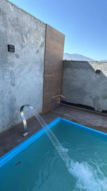 Casa com 3 quartos à venda, 180m2 em Jardim do Lago, Atibaia - SP - imagem 1 Foto 1 de Casa com 3 quartos à venda, 180m2 em Jardim do Lago, Atibaia - SP