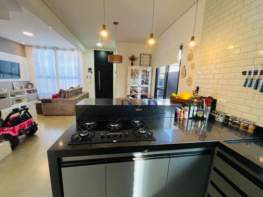 Foto 2 de Casa de Condomínio com 3 quartos à venda, 232m2 em Ressaca, Atibaia - SP