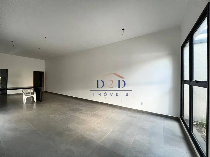 Foto 2 de Casa com 3 quartos à venda, 220m2 em Jardim do Lago, Atibaia - SP