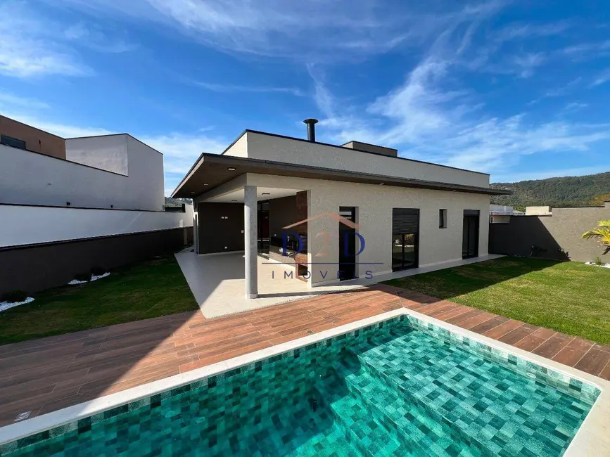 Casa de Condomínio com 3 quartos à venda, 475m2 em Atibaia - SP - imagem 3 Foto 3 de Casa de Condomínio com 3 quartos à venda, 475m2 em Atibaia - SP