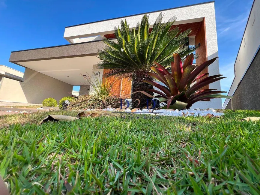 Casa de Condomínio com 3 quartos à venda, 475m2 em Atibaia - SP - imagem 1 Foto 1 de Casa de Condomínio com 3 quartos à venda, 475m2 em Atibaia - SP