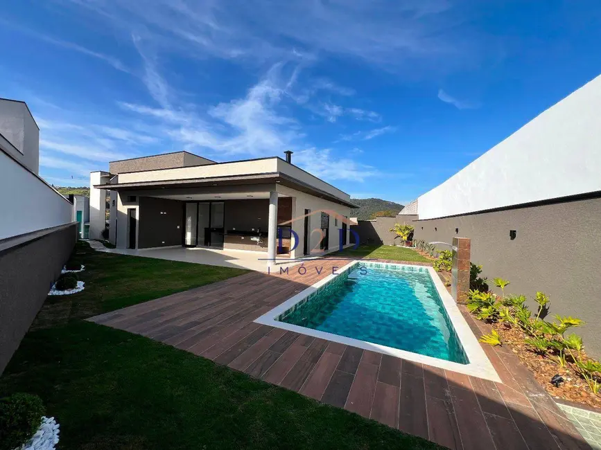 Casa de Condomínio com 3 quartos à venda, 475m2 em Atibaia - SP - imagem 2 Foto 2 de Casa de Condomínio com 3 quartos à venda, 475m2 em Atibaia - SP