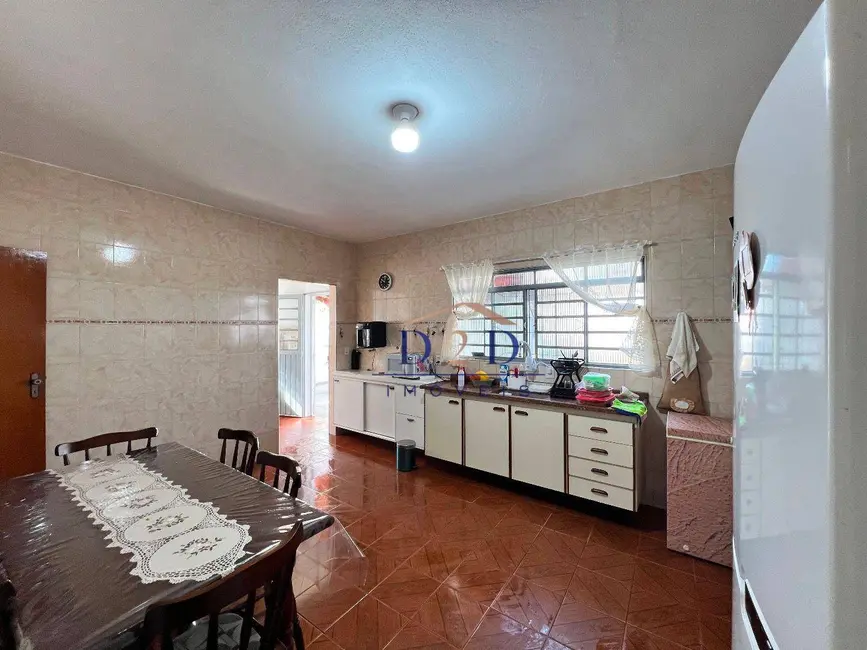 Foto 8 de Casa com 4 quartos à venda, 360m2 em Jardim dos Pinheiros, Atibaia - SP