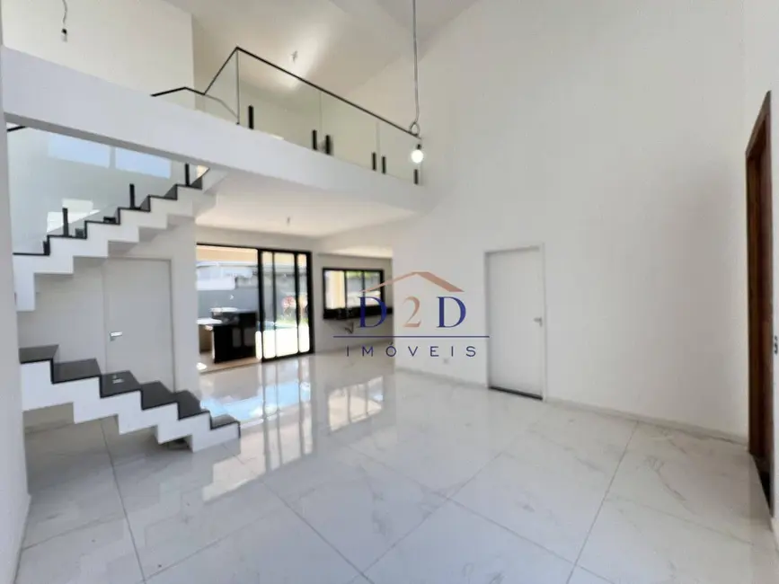 Casa de Condomínio com 3 quartos à venda, 300m2 em Atibaia - SP - imagem 2 Foto 2 de Casa de Condomínio com 3 quartos à venda, 300m2 em Atibaia - SP