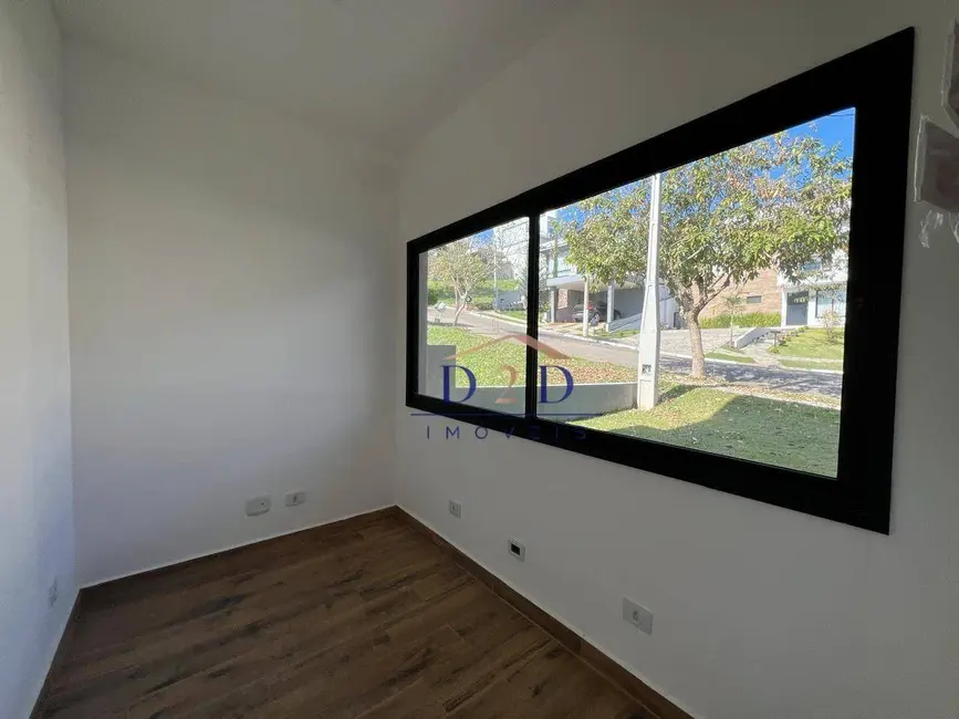 Casa de Condomínio com 3 quartos à venda, 300m2 em Atibaia - SP - imagem 3 Foto 3 de Casa de Condomínio com 3 quartos à venda, 300m2 em Atibaia - SP