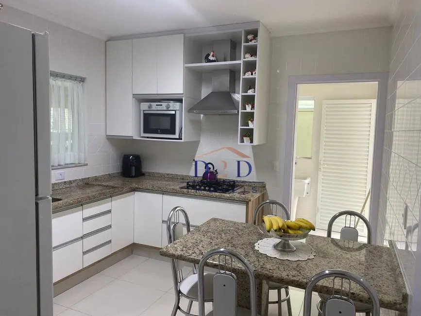 Foto 5 de Casa de Condomínio com 3 quartos à venda, 300m2 em Condomínio Residencial Pedra Grande, Atibaia - SP