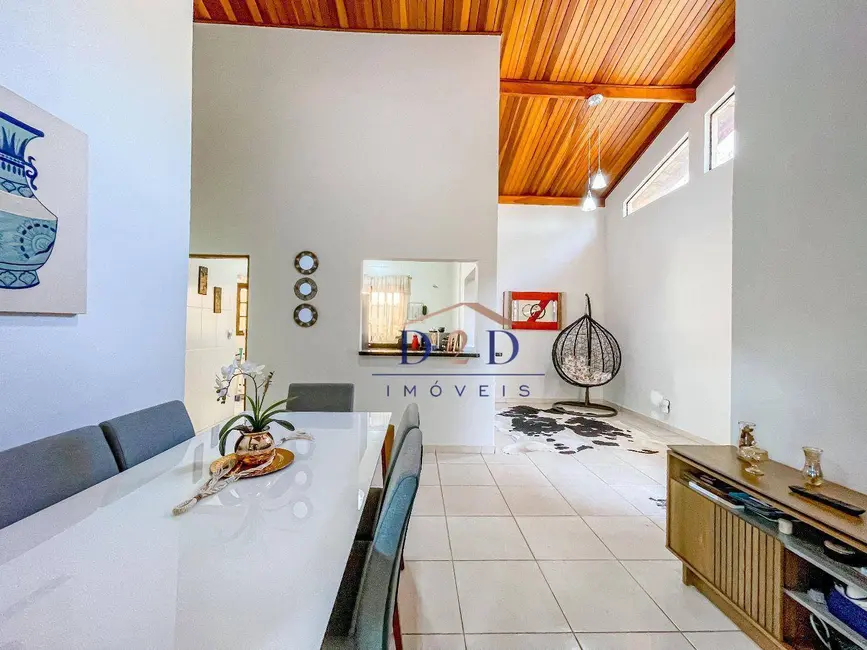 Foto 8 de Casa com 3 quartos à venda, 430m2 em Jardim Centenário, Atibaia - SP