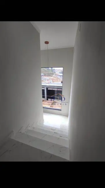 Sobrado com 3 quartos à venda, 175m2 em Loteamento Vale das Flores, Atibaia - SP - imagem 8 Foto 8 de Sobrado com 3 quartos à venda, 175m2 em Loteamento Vale das Flores, Atibaia - SP