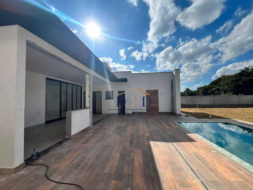 Foto 2 de Casa de Condomínio com 3 quartos à venda, 800m2 em Atibaia - SP