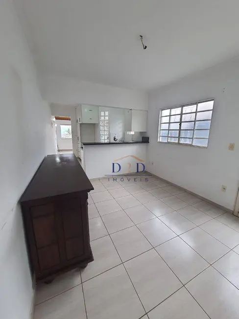 Foto 9 de Casa com 2 quartos à venda, 150m2 em Atibaia - SP