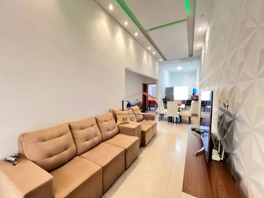 Casa com 3 quartos à venda, 175m2 em Atibaia - SP - imagem 5 Foto 5 de Casa com 3 quartos à venda, 175m2 em Atibaia - SP