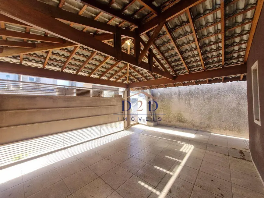 Casa com 2 quartos à venda, 175m2 em Nova Cerejeira, Atibaia - SP - imagem 2 Foto 2 de Casa com 2 quartos à venda, 175m2 em Nova Cerejeira, Atibaia - SP