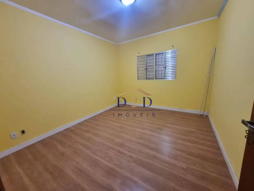 Casa com 2 quartos à venda, 175m2 em Nova Cerejeira, Atibaia - SP - imagem 5 Foto 5 de Casa com 2 quartos à venda, 175m2 em Nova Cerejeira, Atibaia - SP