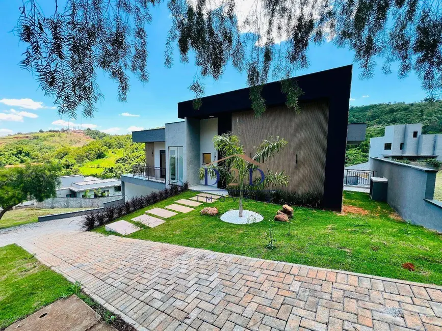 Casa de Condomínio com 3 quartos à venda, 607m2 em Condominio Quintas da Boa Vista, Atibaia - SP - imagem 3 Foto 3 de Casa de Condomínio com 3 quartos à venda, 607m2 em Condominio Quintas da Boa Vista, Atibaia - SP