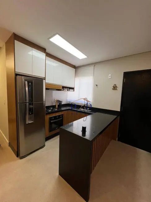 Foto 4 de Casa com 3 quartos à venda, 180m2 em Jardim São Felipe, Atibaia - SP