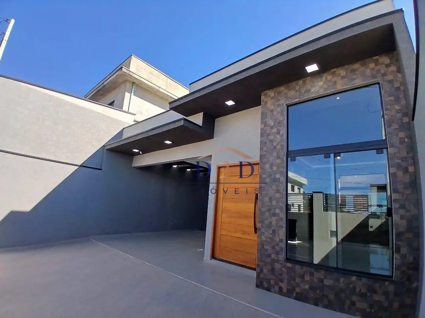 Foto 1 de Casa com 3 quartos à venda, 200m2 em Bom Jesus Dos Perdoes - SP