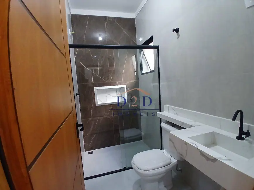 Foto 2 de Casa com 3 quartos à venda, 200m2 em Bom Jesus Dos Perdoes - SP