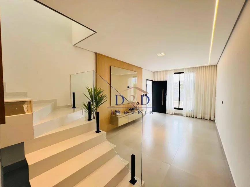 Casa com 3 quartos à venda, 150m2 em Jardim do Lago, Atibaia - SP - imagem 1 Foto 1 de Casa com 3 quartos à venda, 150m2 em Jardim do Lago, Atibaia - SP