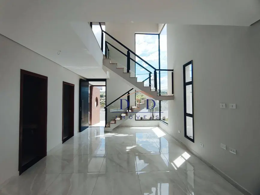 Casa de Condomínio com 4 quartos à venda, 379m2 em Rio Abaixo, Atibaia - SP - imagem 7 Foto 7 de Casa de Condomínio com 4 quartos à venda, 379m2 em Rio Abaixo, Atibaia - SP