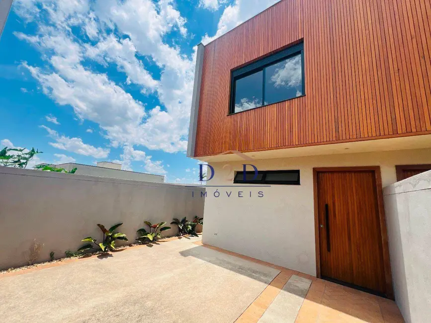 Foto 1 de Casa com 3 quartos à venda, 200m2 em Atibaia - SP