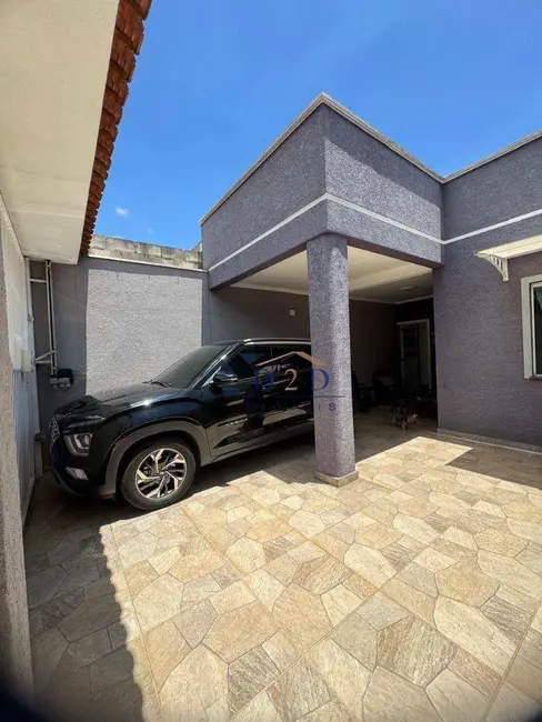 Foto 1 de Casa com 3 quartos à venda, 175m2 em Atibaia - SP