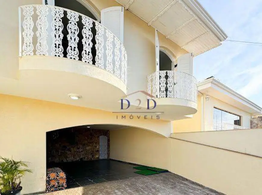 Foto 1 de Casa com 4 quartos à venda, 400m2 em Vila Rica, Atibaia - SP