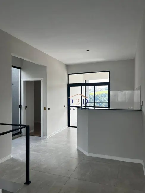 Foto 4 de Casa com 3 quartos à venda, 180m2 em Jardim das Cerejeiras, Atibaia - SP
